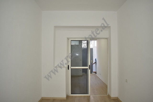 Studio apartment for rent in Janos Hunyadi street in Tirana. &nbsp;

The studio it is positioned o